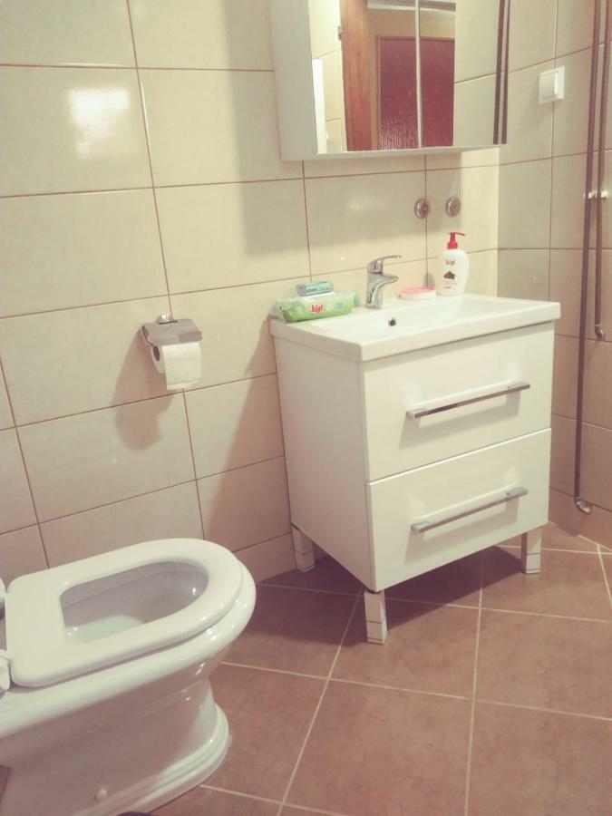 Apartment Terra & Boat Trip Біхач Екстер'єр фото